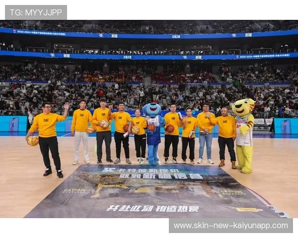 CBA球队公开训练课现场爆满球迷热情点燃全场氛围，cba训练视频